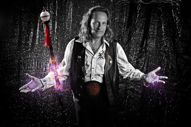 Witches and Warlocks Located @ Las Vegas Blvd - The 70-minute promise and what you may actually see