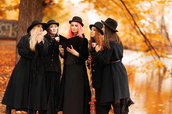 Witches Coven Walking Tour in New Orleans - Buckner Mansion and the American Horror Story connection