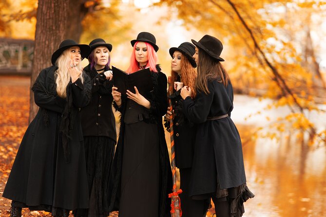 Witches Coven Walking Tour in New Orleans - Lafayette Cemetery No. 1 and burial customs