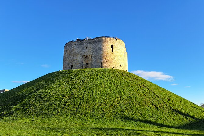 York's Famous Ghosts Smartphone App walking tour - A ghost walk with no meeting time